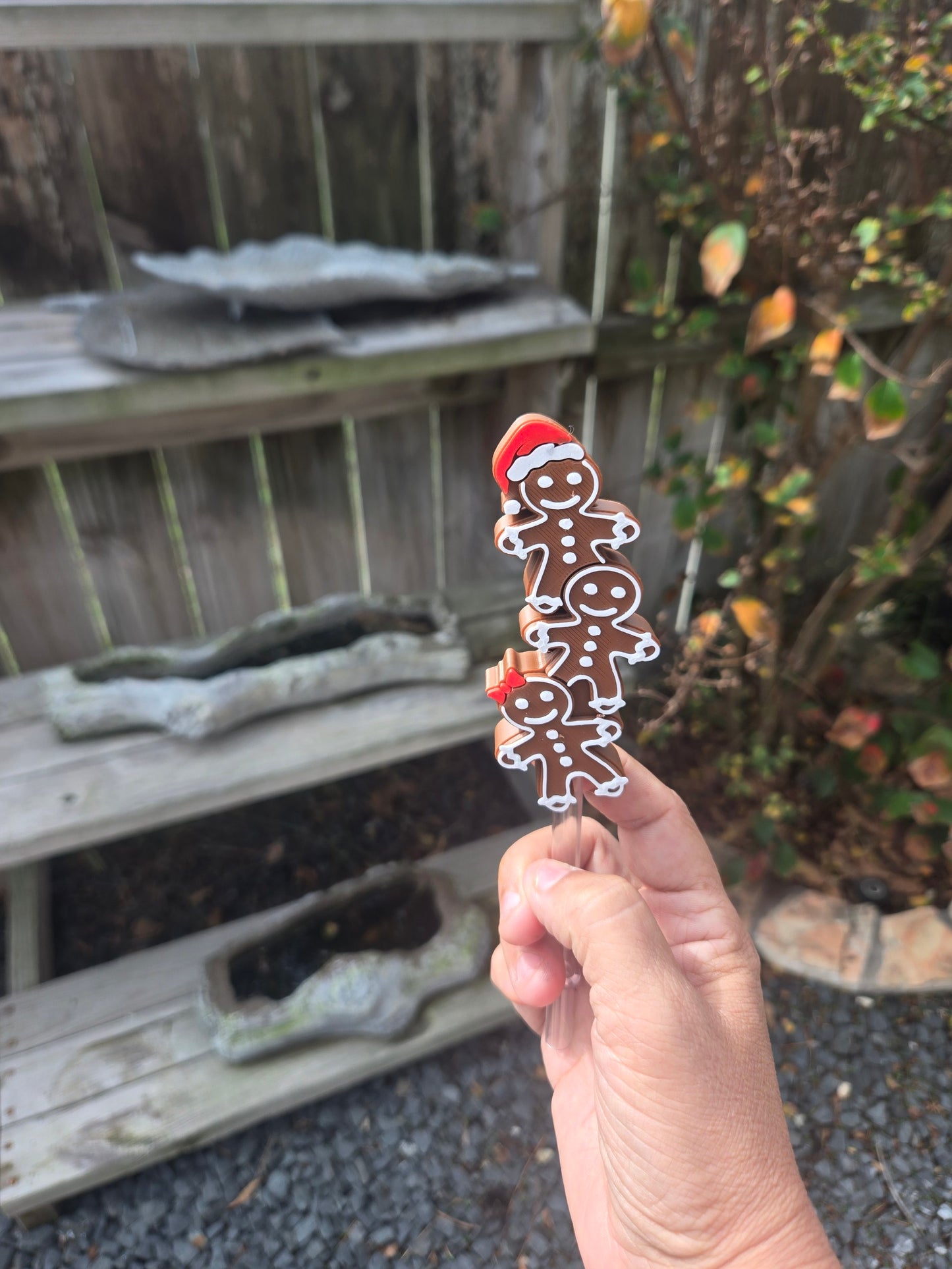 3 Gingerbread Men 3D Straw Topper